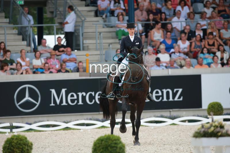 Muller-Lutkemeier_Fabregaz_Aachen 2018_SS7_1757.jpg